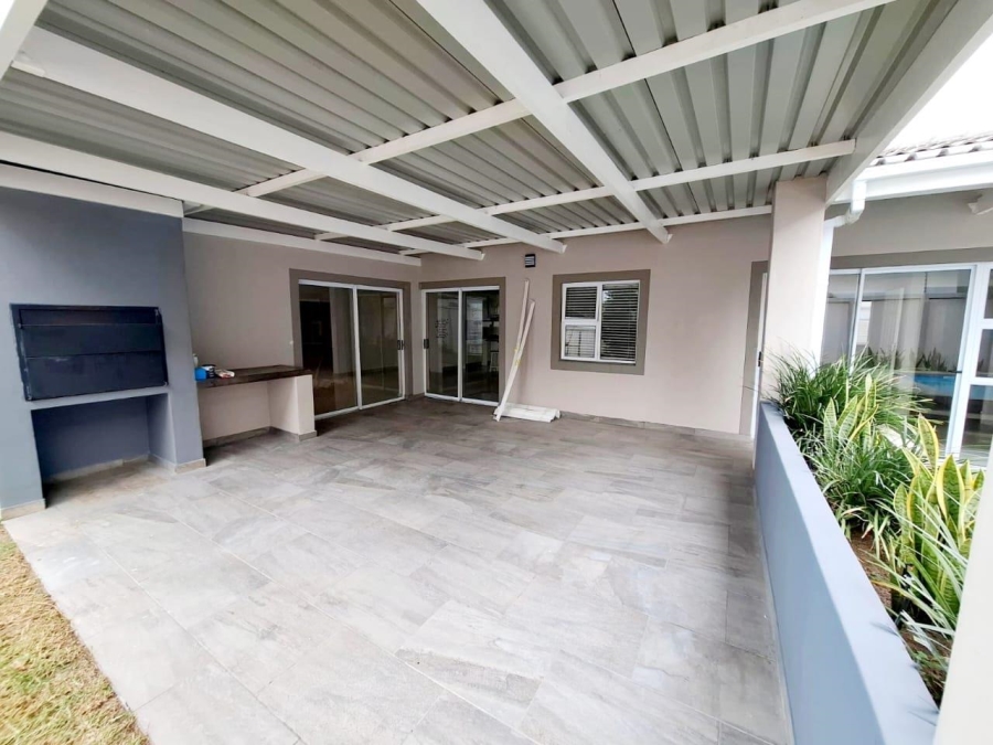 4 Bedroom Property for Sale in Parklands North Western Cape